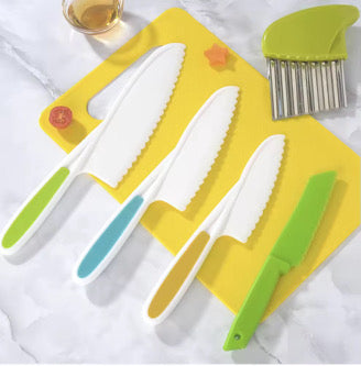 OPEN Little Hands 13 Piece Kitchen Set