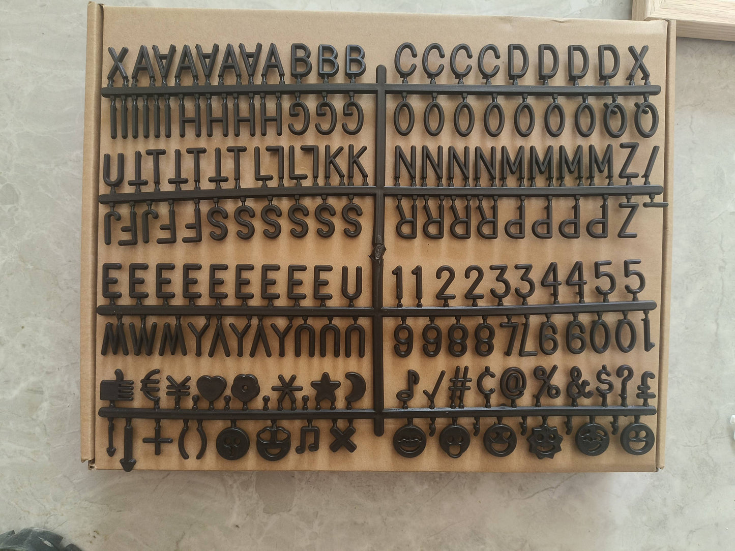 Pretty In Pink Lighted Felt Letter Board