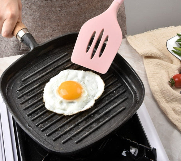 7 Piece Kitchen Utensil Set