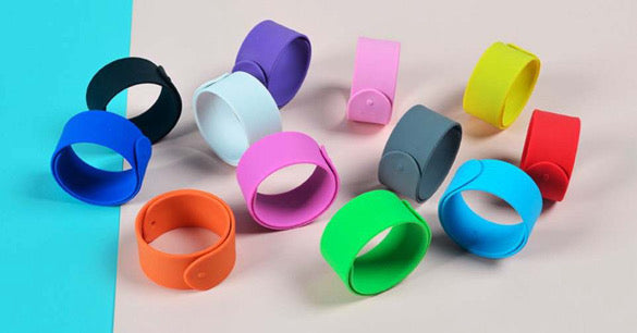 Wrapping Paper Slap Bands