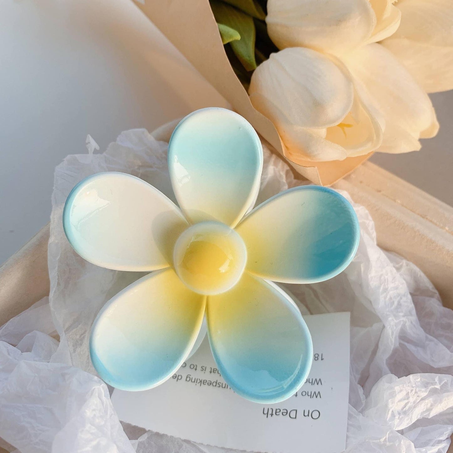 Beautiful flower hair clips