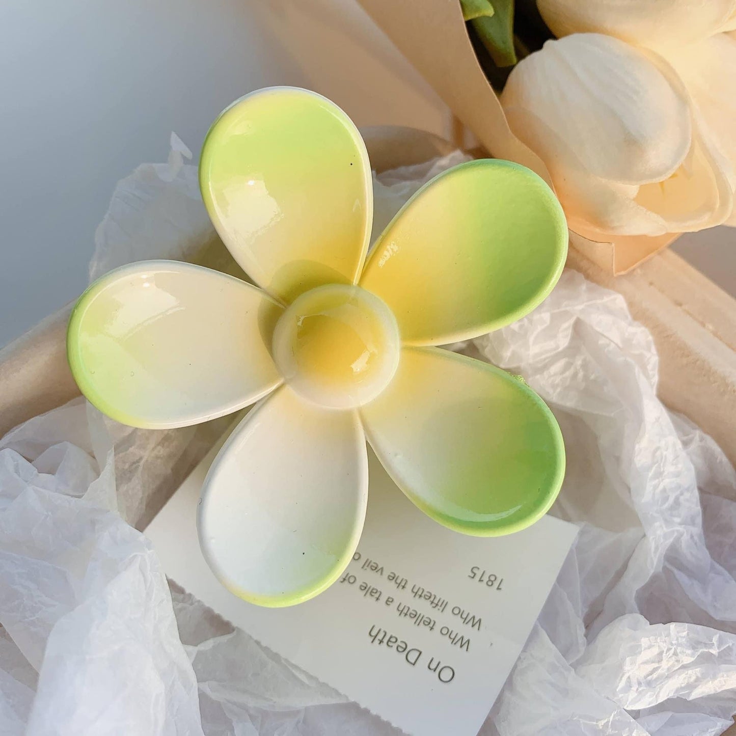 Beautiful flower hair clips