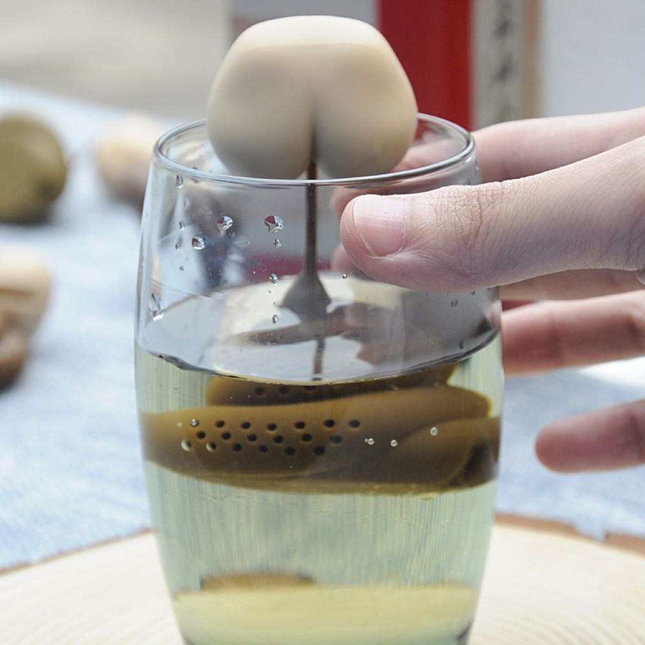 Booty Stool tea infuser