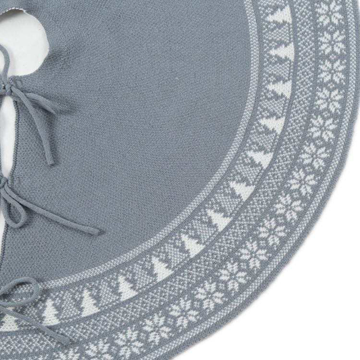 Stunning Christmas tree skirts