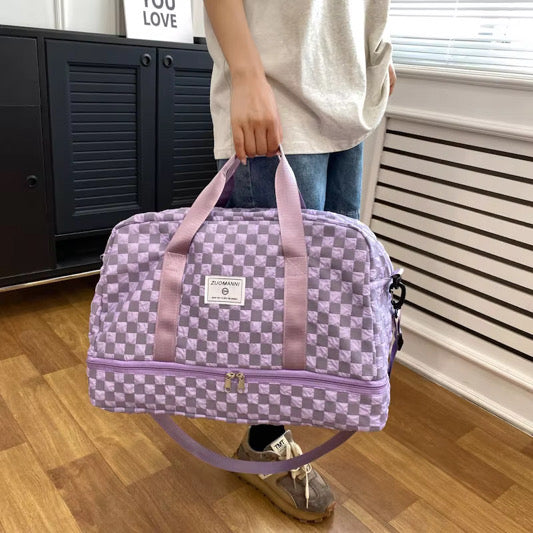 Impressive Checkered Travel Bag