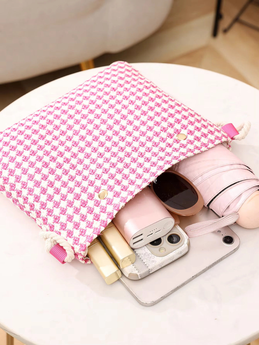 Houndstooth Haven