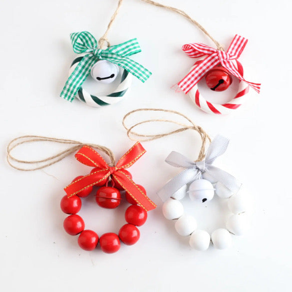 4 Piece Christmas Wreath Ornamnet Set Open