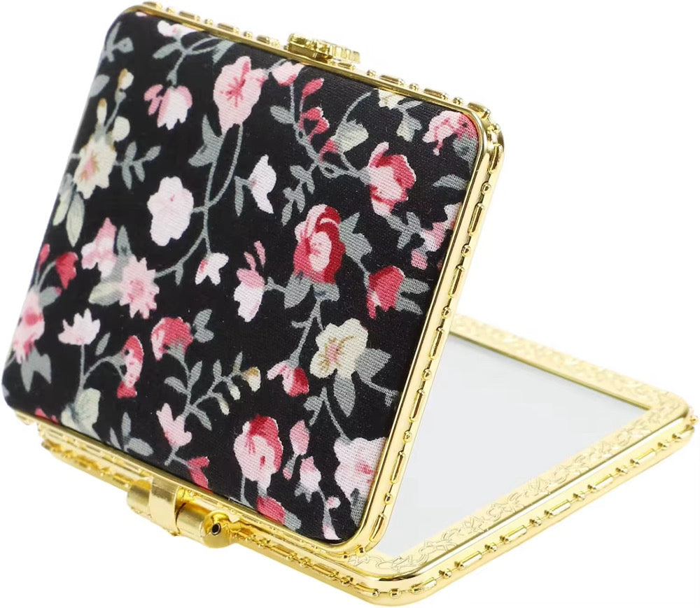 Roselle Reflections Compact