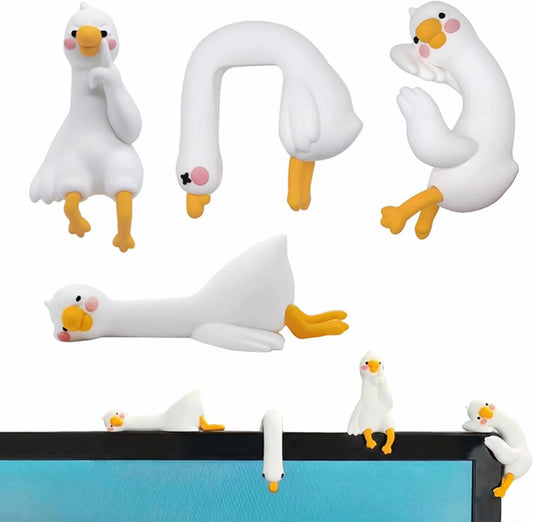 4 Piece Goose Friend Set
