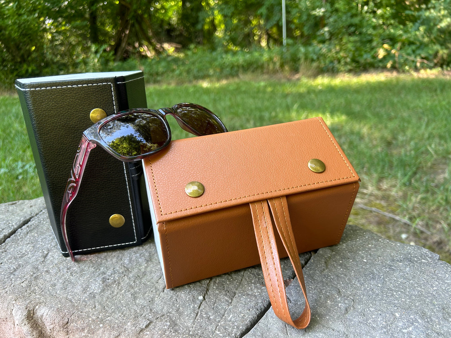 Multi slot glasses organizer