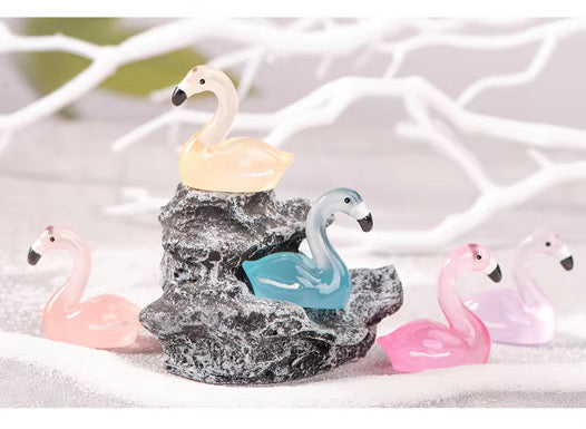 30 Piece Flamingo Friends