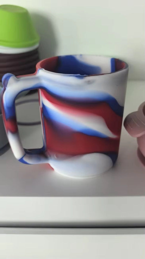 Red, White & Fun Silicone 20 Oz. Mug