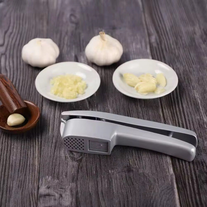 2 in 1 Garlic Press Tool