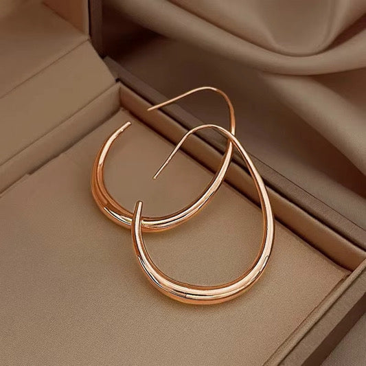 Millie Hoops