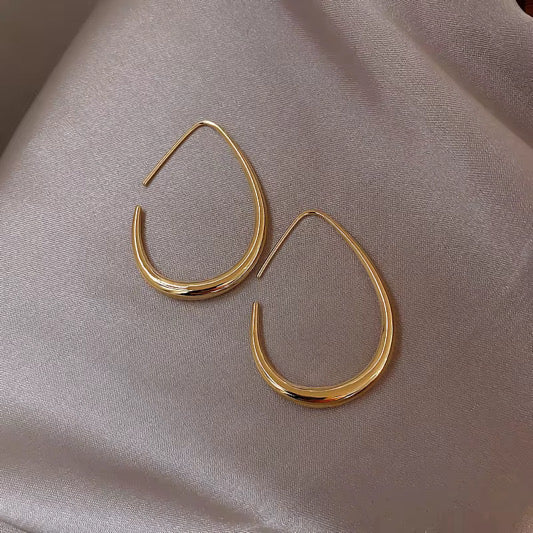 Millie Hoops