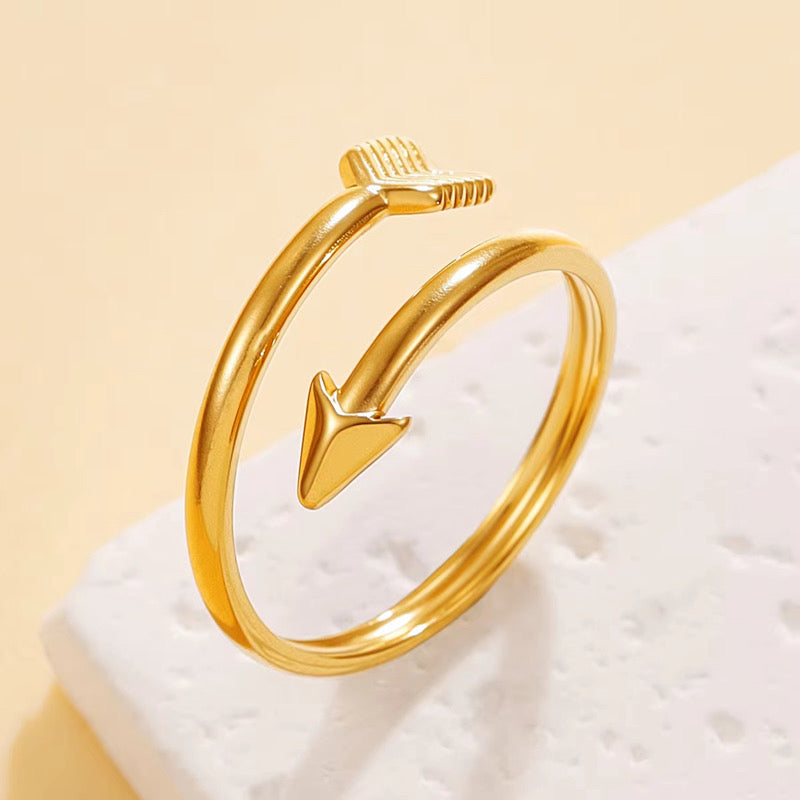 Follow the Arrow Ring