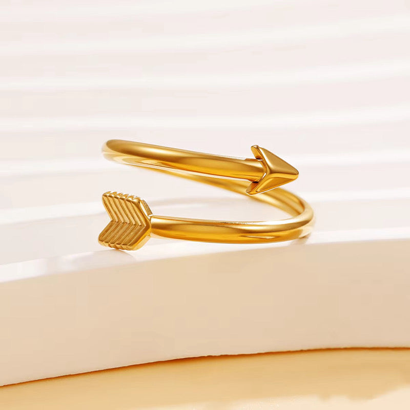Follow the Arrow Ring