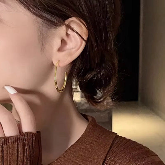 Millie Hoops