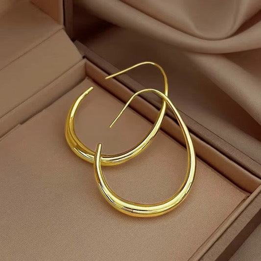 Millie Hoops