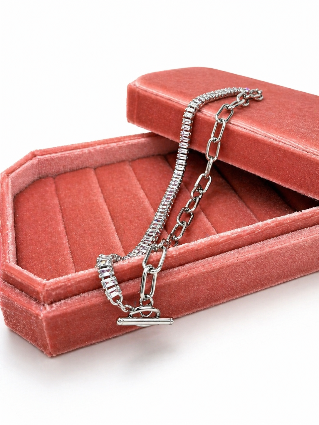 Chain Reaction Glam Necklace