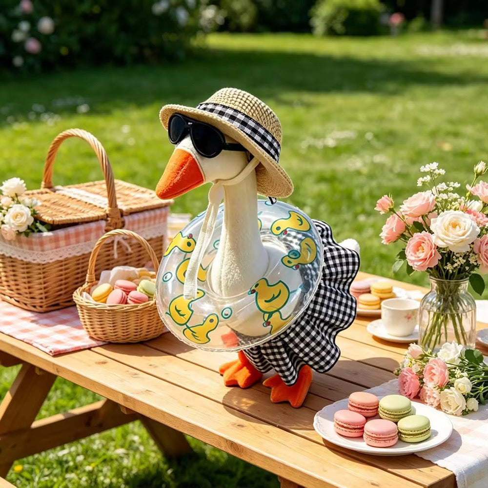 Beach Vibes 7 Inch Goose Outfit