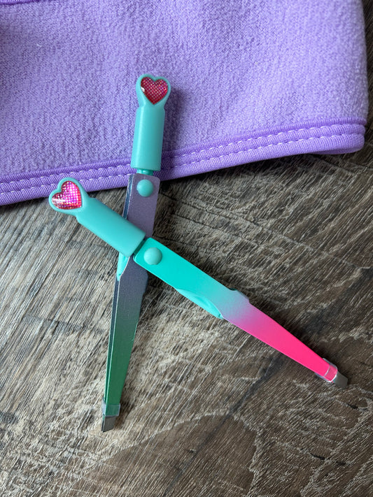 Set of 2 Eyebrow tweezer and brush assorted