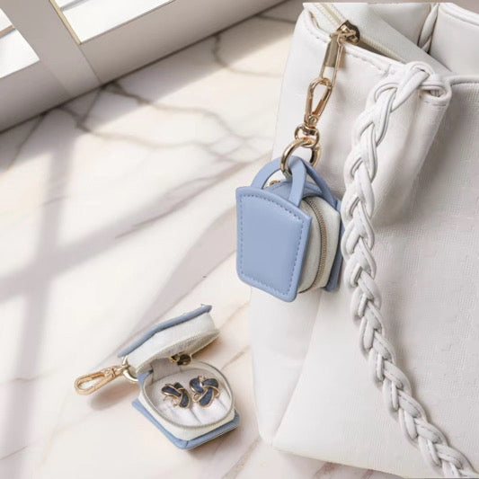 The Little Luxe Keeper