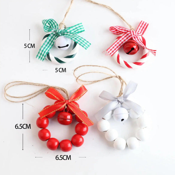 4 Piece Christmas Wreath Ornamnet Set Open