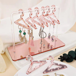 Hangin’ Pretty Earring Organizer
