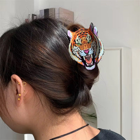 Viral Hear Me Roar Hair Clip
