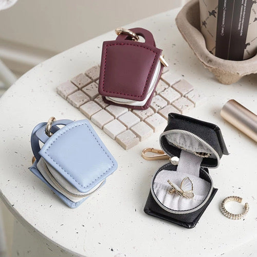 The Little Luxe Keeper