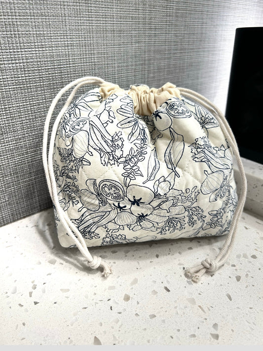 Quilited Drawstring Toiletry Bag